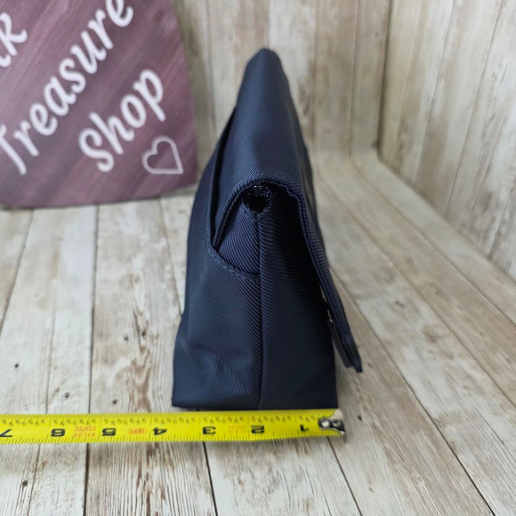 Men's Giorgio Armani Toiletry Bag One Size Blue - Picture 4 of 8